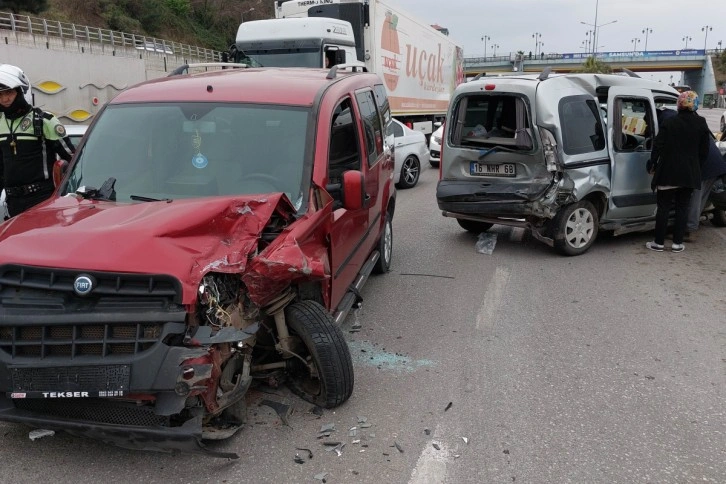 İftara giderken kaza yaptılar: 2 yaralı