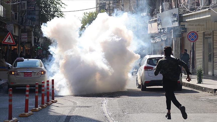 Irak'ın Süleymaniye kentindeki gösterilerde 15 kişi yaralandı