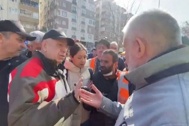 Isparta Belediye Başkanı Başdeğirmen’den deprem bölgesinde karşılaştığı Ümit Özdağ’a sert tepki