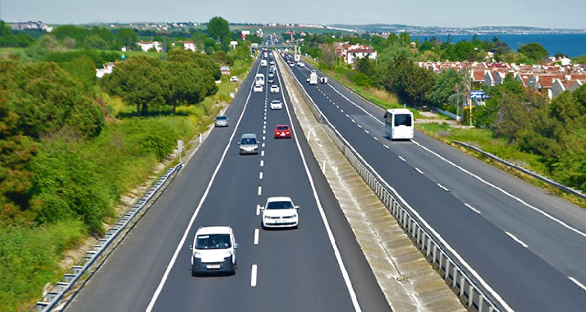 İstanbul-Tekirdağ yolunda çift yönlü yoğunluk var