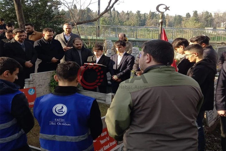 İstanbul Ülkü Ocakları Arvasi Hocayı dualarla andı