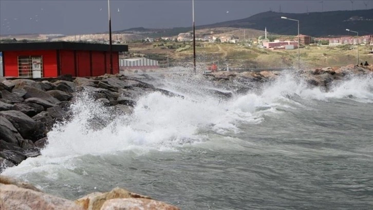 İstanbul Valiliğinden fırtına uyarısı