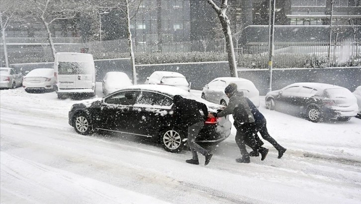 İstanbul Valisi Yerlikaya’dan kar uyarısı