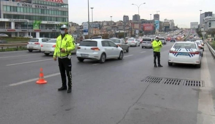 İstanbul'da 'çakarlı araç' denetimi!