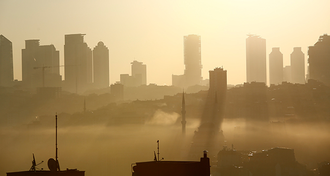 İstanbul'da sis etkili oldu