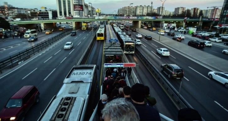 İstanbul'da toplu taşımaya büyük zam!