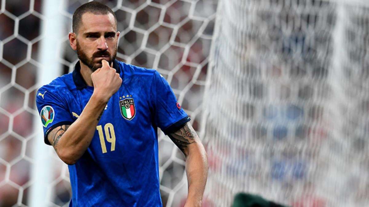 İtalya'da Bonucci, Avrupa Şampiyonası finallerinde gol atan en yaşlı futbolcu oldu