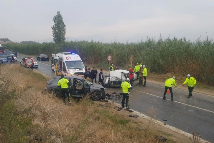 İzmir-Ödemiş yolunda feci kaza: Ölü ve yaralılar var