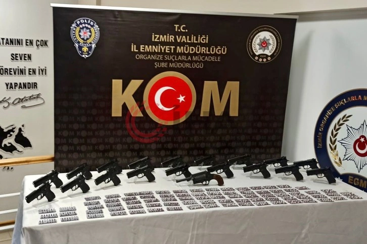 İzmir polisinden yasa dışı silah ticareti operasyonu