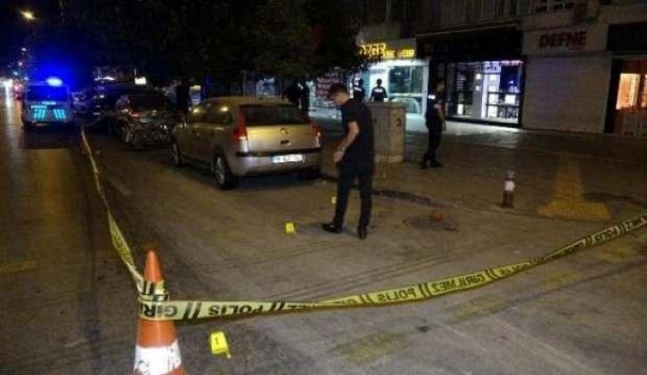 İzmir'de alacak çatışması: 1 ölü, 2 yaralı