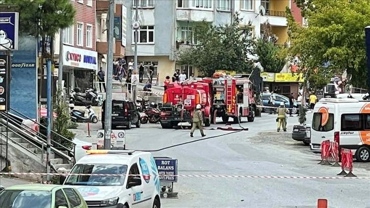 Kağıthane'de çalışma sırasında delinen doğal gaz borusu korkuya neden oldu