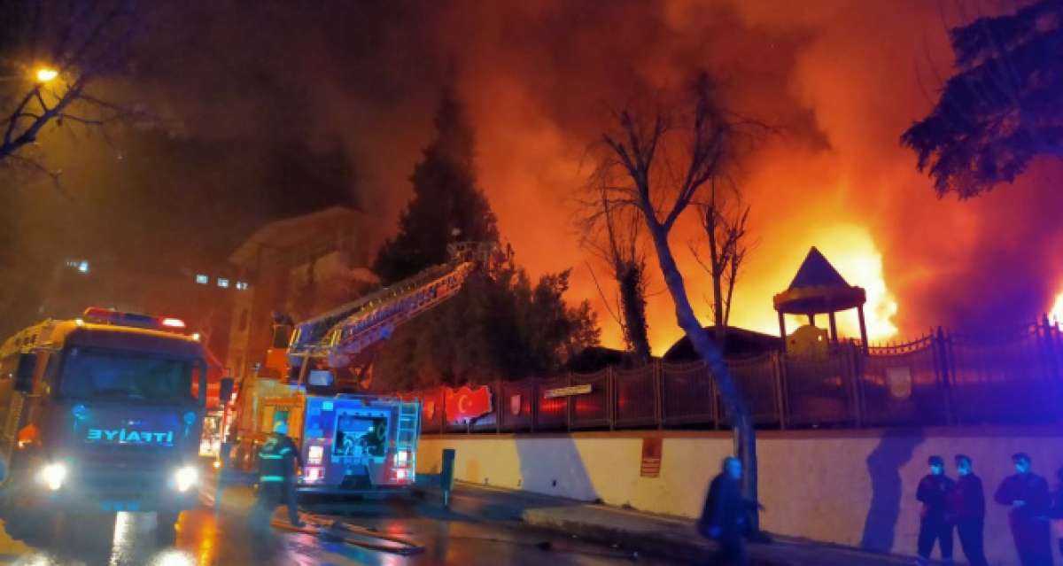 Kahramanmaraş'ta askeri kışlada çıkan yangın söndürüldü