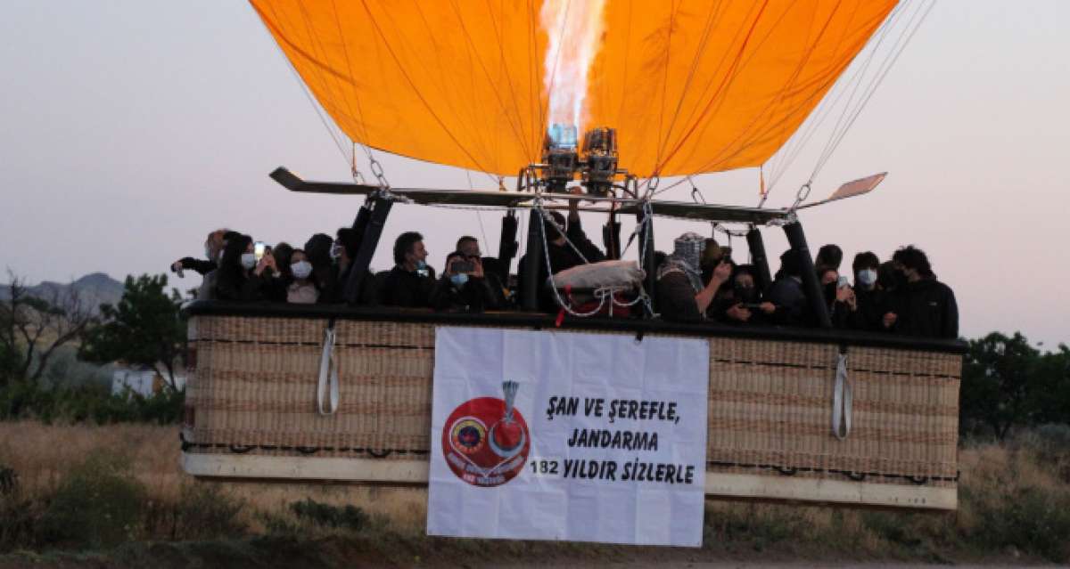 Kapadokya'da jandarmanın kuruluşunu 182.yıldönümü gökyüzünde kutlandı