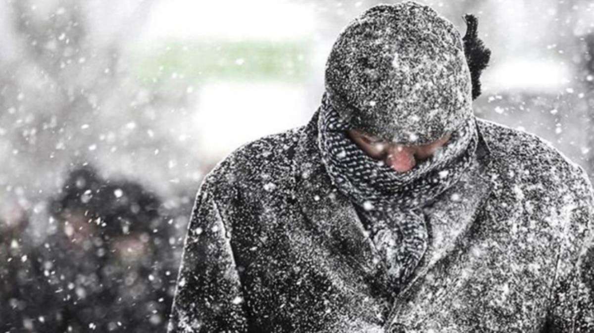 Kar yüklü bulutlar ülkeyi terk etmedi! Meteoroloji'den Rize ve Artvin için kar yağışı uyarısı