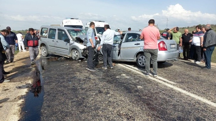 Karabük'te cenaze yolunda katliam gibi kaza!