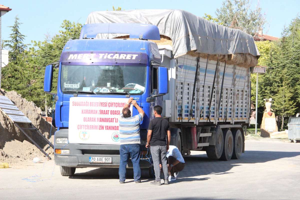 Karaman'dan Manavgat'a 20 bin balya saman