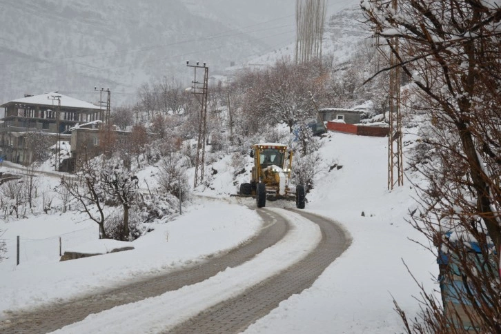 Kardan kapanan yollar bir bir açılıyor