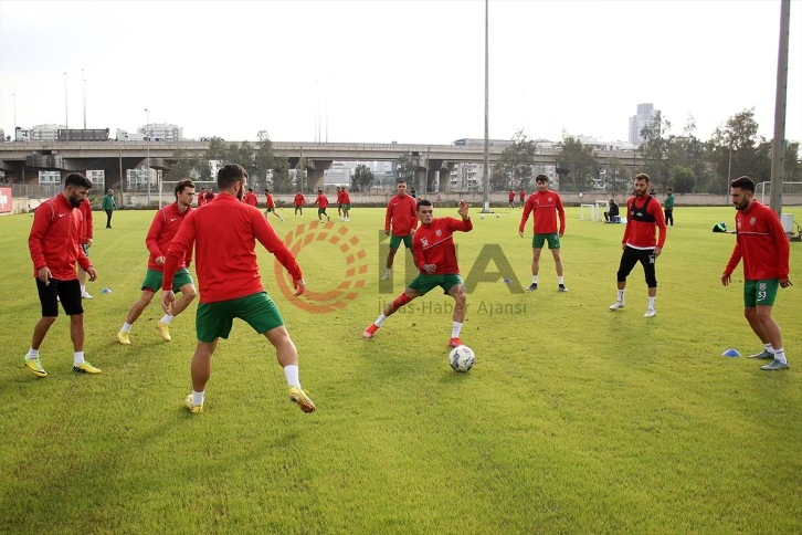 Karşıyaka, içeride ve dışarıda aynı