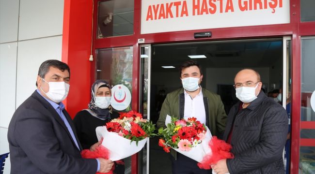  Kaymakam Şahin ve Belediye Başkanı Sarı'dan sağlık çalışanlarına ziyaret 