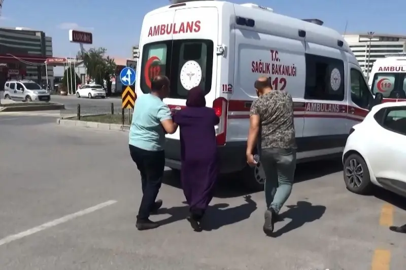 Kaza yapan kocasını öldü sanıp ambulansın peşine koştu