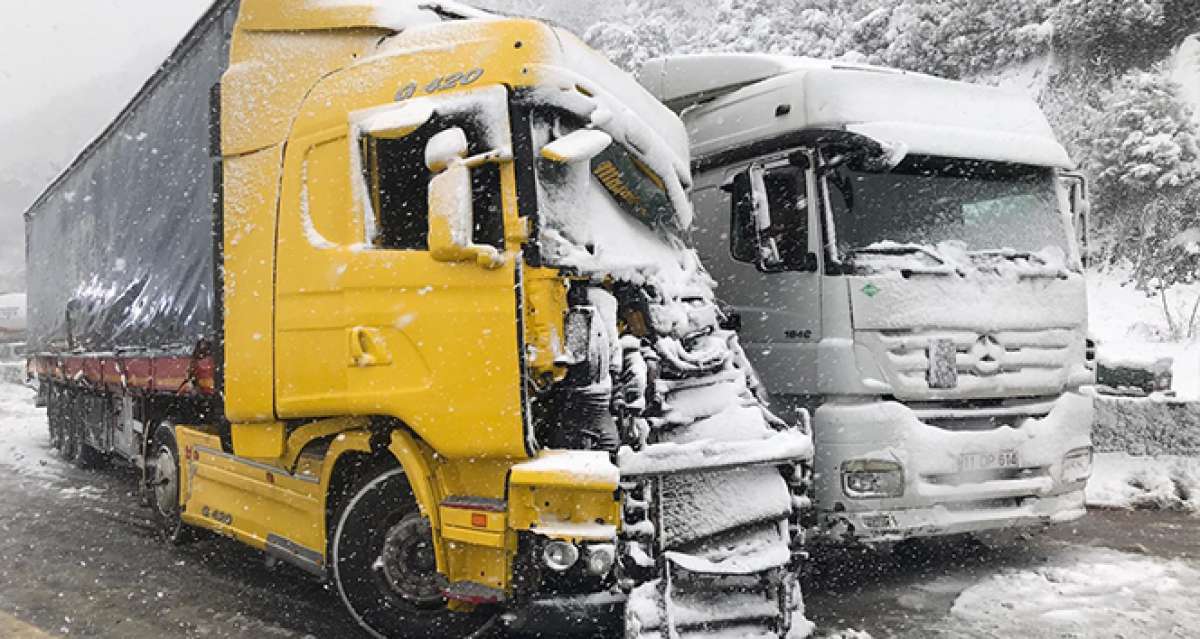 Kazanın kapattığı D-650 karayolu 2 saat sonra trafiğe açıldı