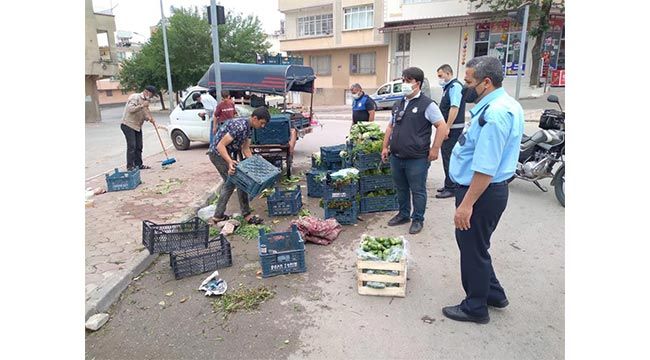 Kilis'te sokağa çıkan seyyar satıcılar uyarıldı 