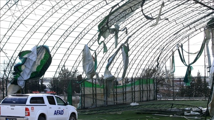 Kırklareli'nde fırtınanın neden olduğu hasarın tespitine başlandı