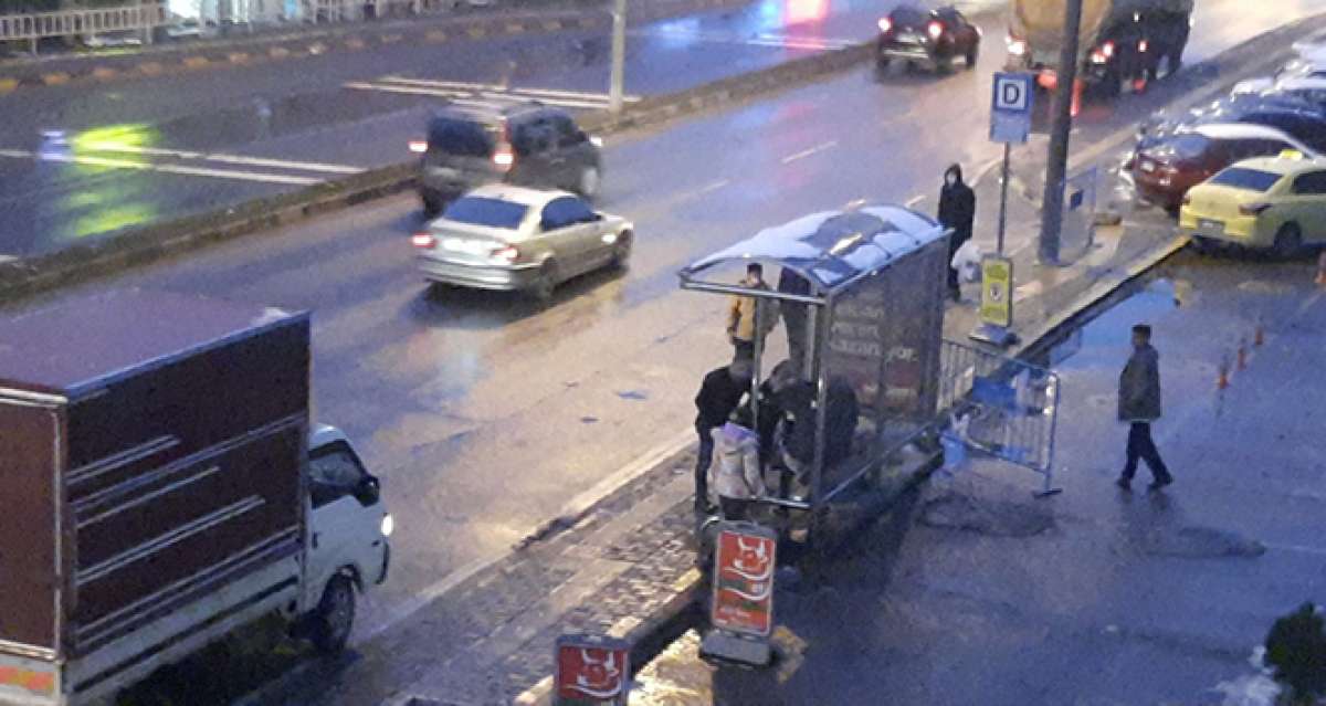 Kızların tekme tokat kavgası böyle görüntülendi