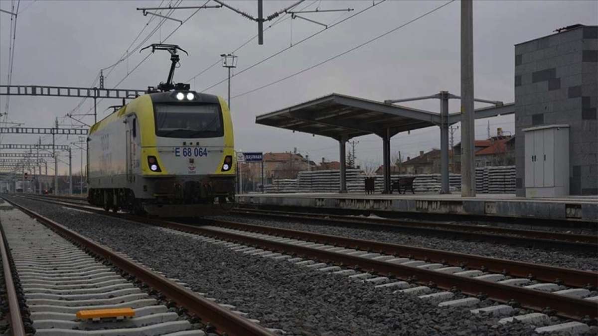 Konya-Karaman Hızlı Tren Hattı'ndaki test sürüşleri 15 Mart'a kadar sürecek