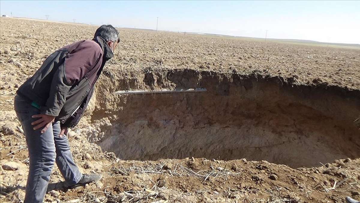 Konya'da 10 metre çapında 40 metre derinliğinde obruk oluştu