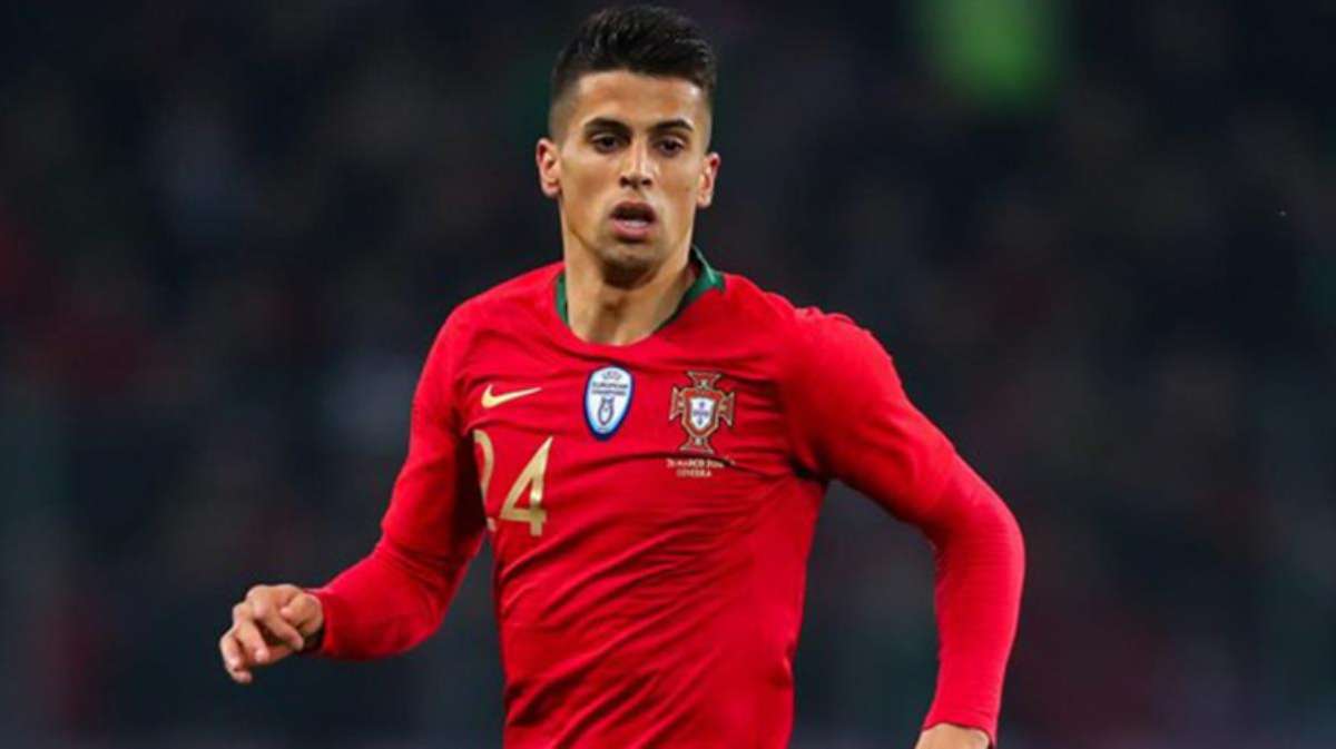 Koronavirüse yakalanan Joao Cancelo, Portekiz Milli Takım kadrosundan çıkarıldı