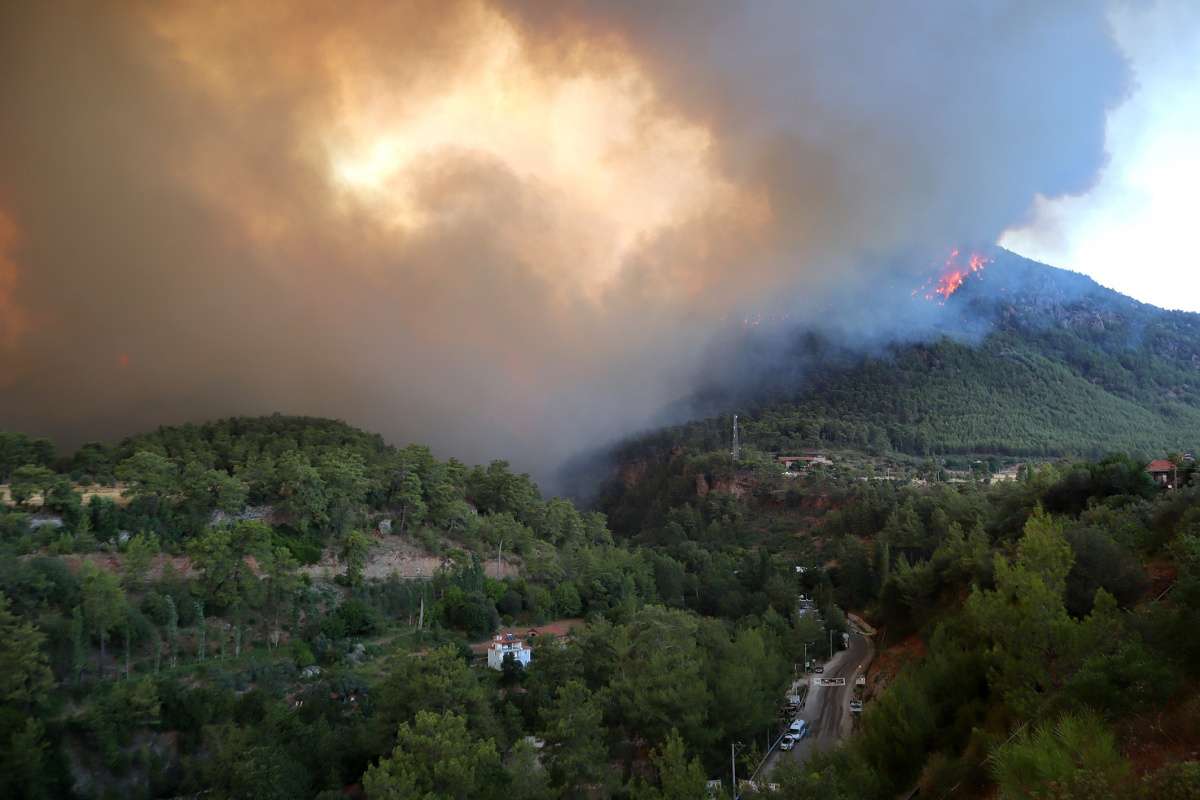 Köyceğiz'de 5 mahalle tahliye edildi