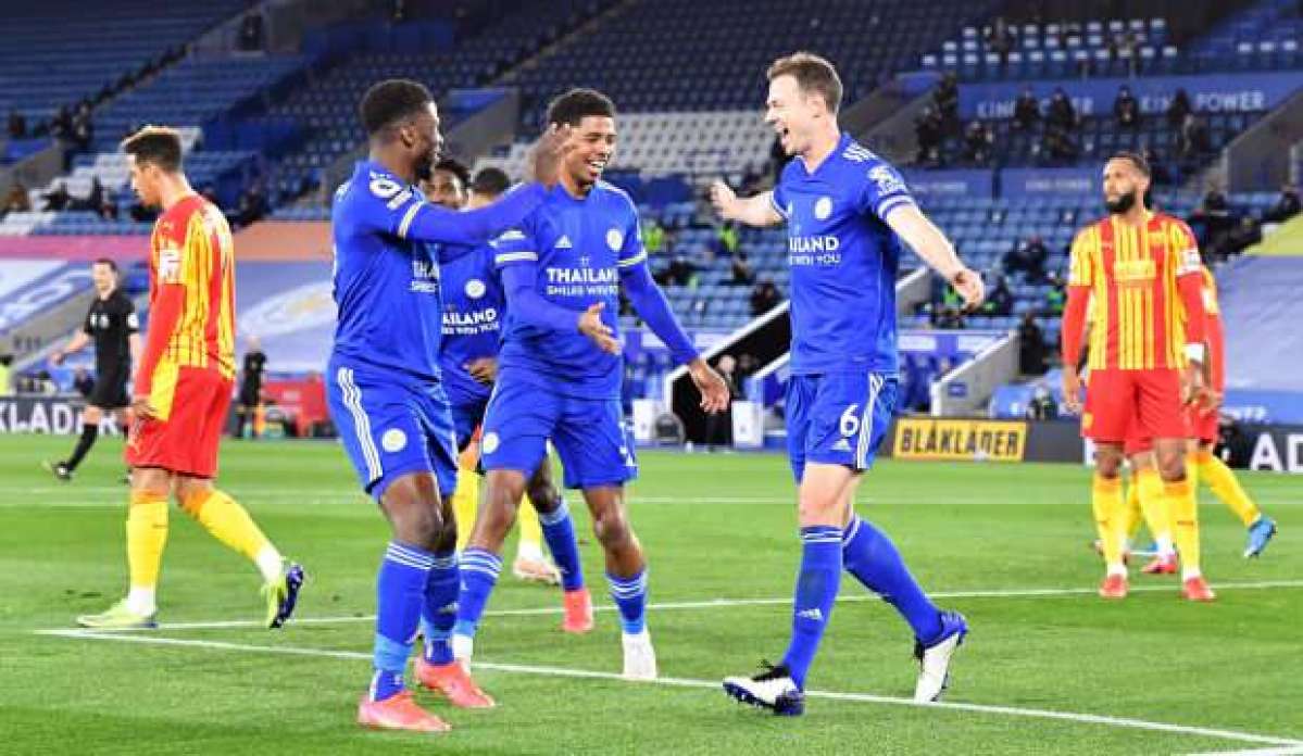 Leicester City 3 puanı 3 golle aldı