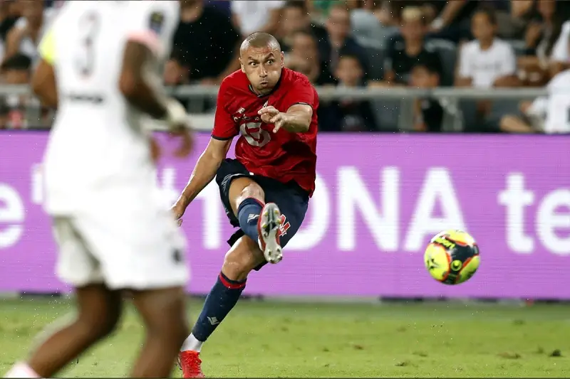 Lille'de ağustos ayının futbolcusu Burak Yılmaz oldu