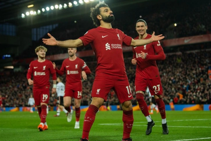 Liverpool, Manchester United'a gol oldu yağdı