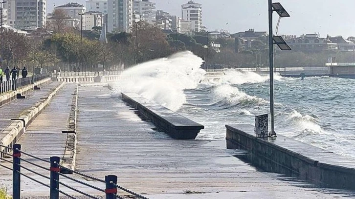 Lodos felaketi! Meteoroloji'den 67 kente sarı ve turuncu uyarı! Sıcaklık azalıyor