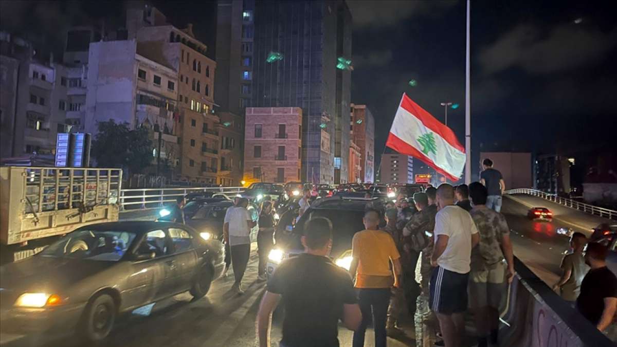 Lübnan'da ekonomik kriz ve hayat pahalılığı protesto edildi