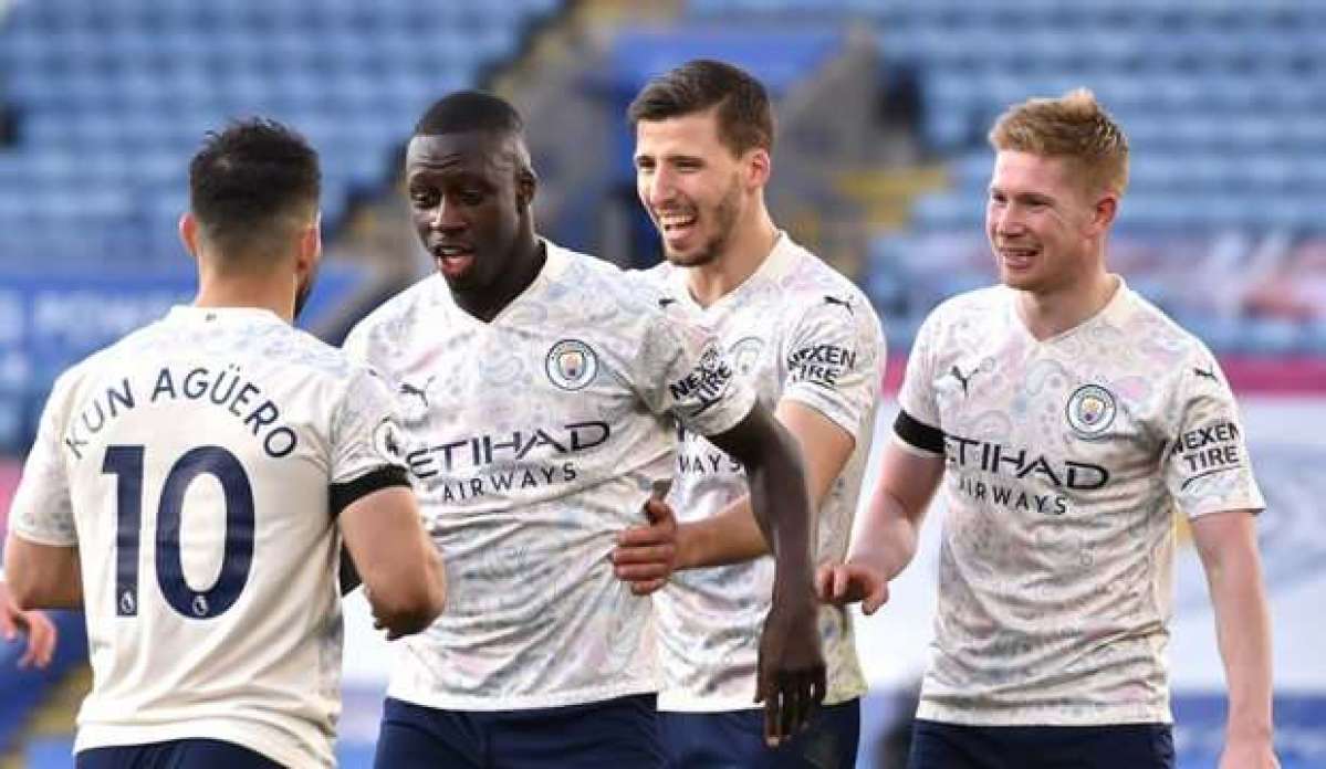 Manchester City, Leicester City'i 2-0'la geçti!