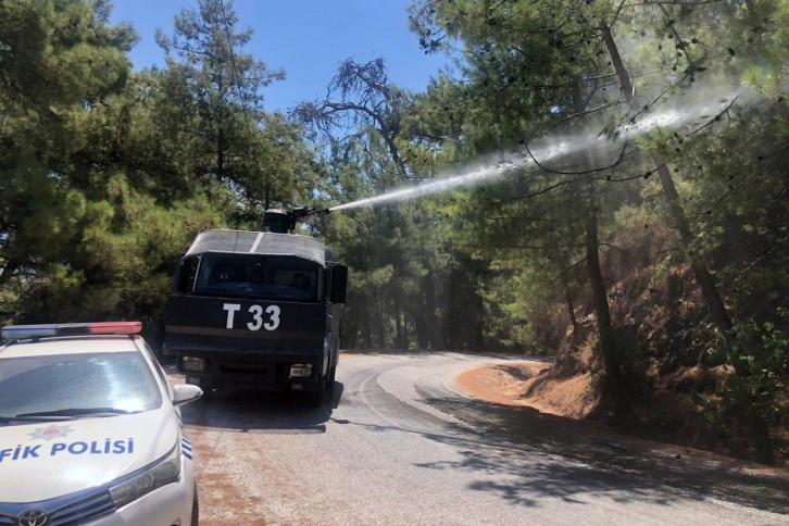 Marmaris’te Emniyet TOMA’larından yangın önlemi