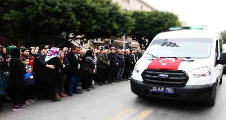 Mersinli şehit uzman çavuş son yolculuğuna uğurlandı