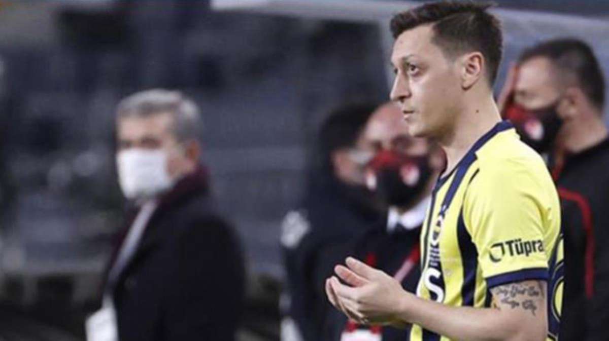 Mesut Özil, Kızılay aracılığıyla 41 ilde Ramazan kolisi yardımı yaptı