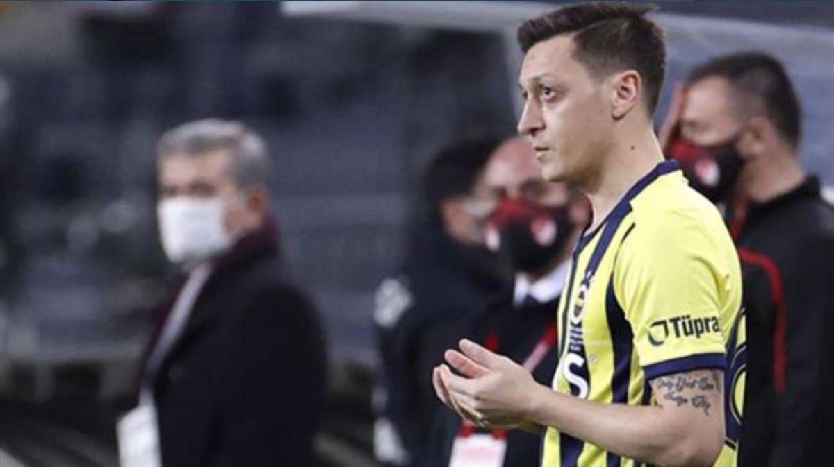 Mesut Özil, Kızılay'ın Ramazan kampanyasına 100.000 euro bağışladı