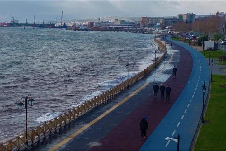 Meteoroloji uyarmıştı: Marmara’da şiddetli fırtına