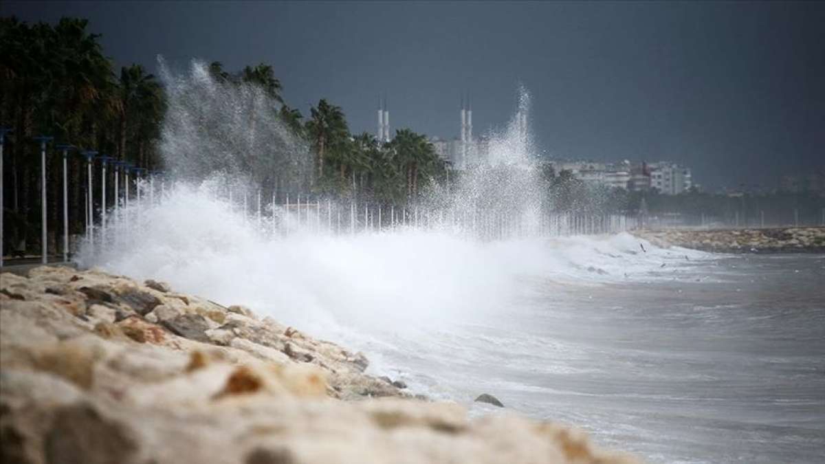 Meteorolojiden 5 bölge için fırtına uyarısı