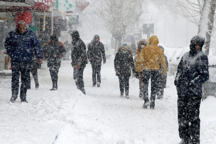 Meteorolojiden bölge illeri için kar yağışı uyarısı