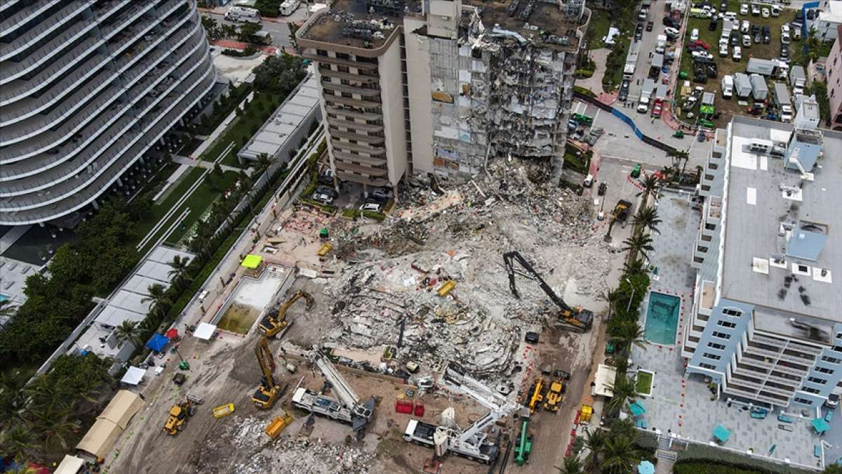 Miami'de bir kısmı çöken 13 katlı binanın tamamının yıkılmasına karar verildi