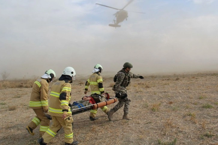 MSB’den helikopterli yangın söndürme tatbikatı