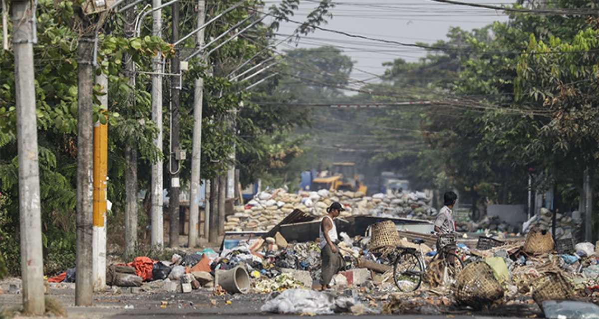 Myanmar ordusundan sivillerin bulunduğu bölgelere hava saldırıları