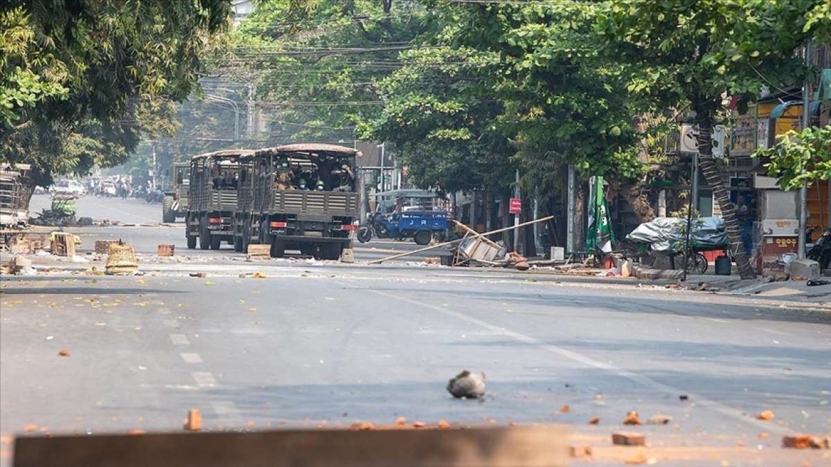 Myanmar'da güvenlik güçleri sağlık çalışanlarını kasten hedef alıyor