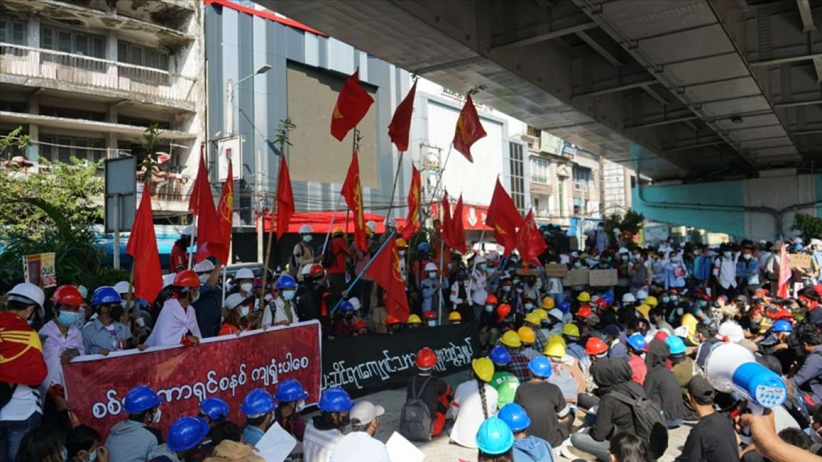 Myanmar'da sağlık çalışanlarının darbe sonrası iş bırakması Kovid-19'la mücadeleyi yavaşlattı